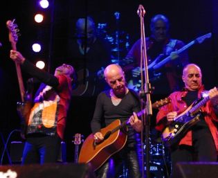 MFÖ- Efsane Geri Döndü