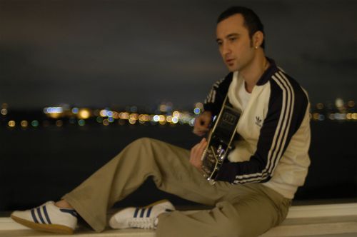 NEV , İkinci Solosunda Yine Canavar