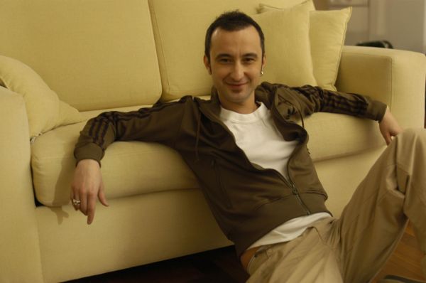 NEV , İkinci Solosunda Yine Canavar