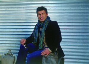 ALİÇO , Kalbindeki resimleri anlatıyor.