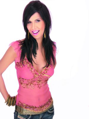 Tuğba Özerk - Bayan Lo Lo