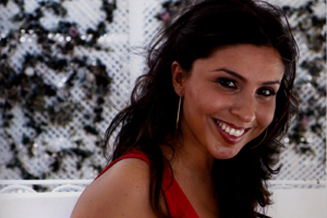 MÜGE ZEREN , İlk bakışta aşkı anlatıyor