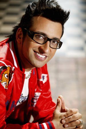 RAGA OKTAY  - Ben Bir Müzik Fabrikasıyım 