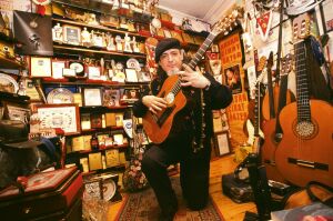 HASAN CİHAT ÖRTER -  Uluslar arası bir müzisyen