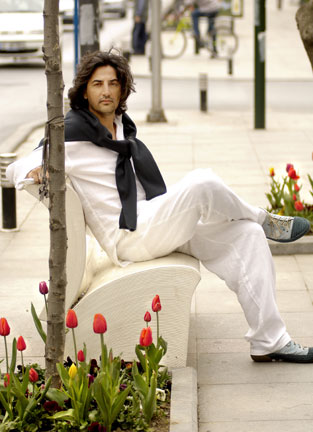 ÇELİK , Kod Adı Aşkı Anlatıyor