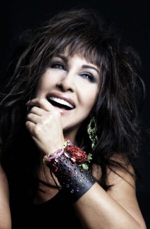 NÜKHET DURU -  Şarap Gibi Geldi