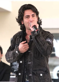 MURAT BAŞARAN - Yıkılsın Meyhaneler Diyor