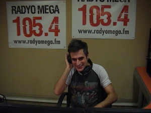 Radyo MEGA da Teoman Rüzgarı Esti