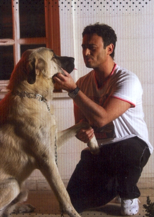 KUTSİ -  Dördüncü Albümünde Yoluna Devam ediyor