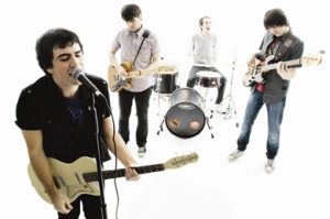 GECE   -  Alternatif Rockun Yeni Gözbebeği 