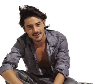 YONCA EVCİMİK -  Şöhreti Anlatıyor 