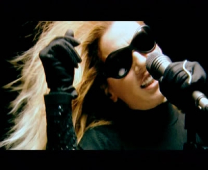 SİBEL TÜZÜN -  Telefonu Açmayanlara Sesleniyor