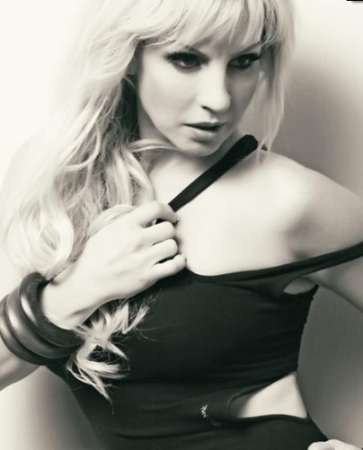 ZEYNEP DİZDAR -  Hayat Onun Elinde