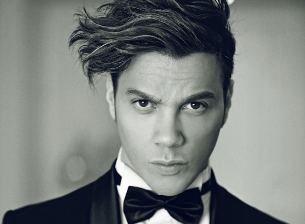 Sinan Akçıl Pop Dünyasına Konuştu