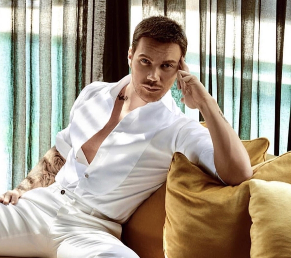 Sinan Akçıl Pop Dünyasına Konuştu