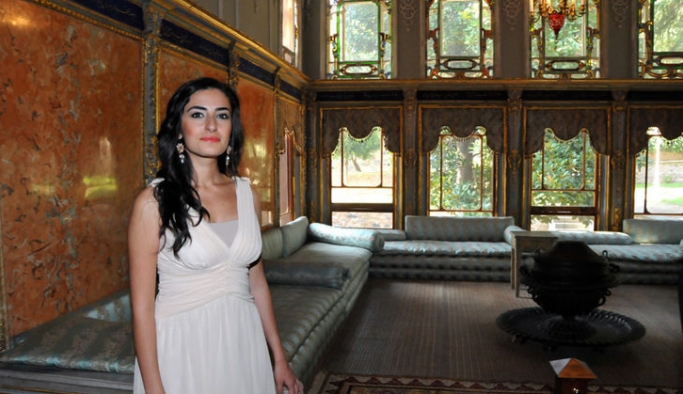 Yaprak Sayar – Musiki ile Cazı Buluşturdu