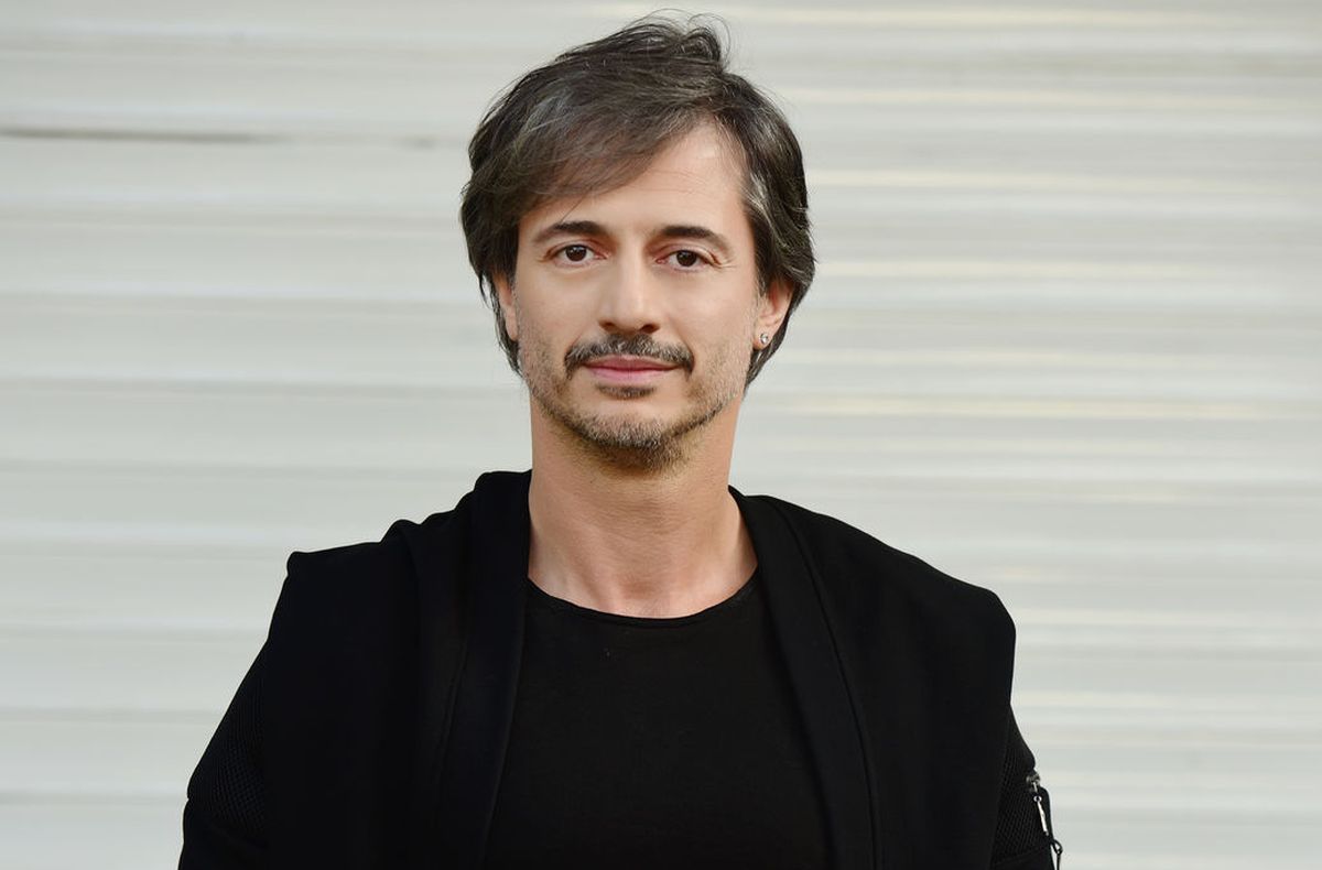 Onur Mete: 'Her Yer Zorlama Şarkılarla Doldu'