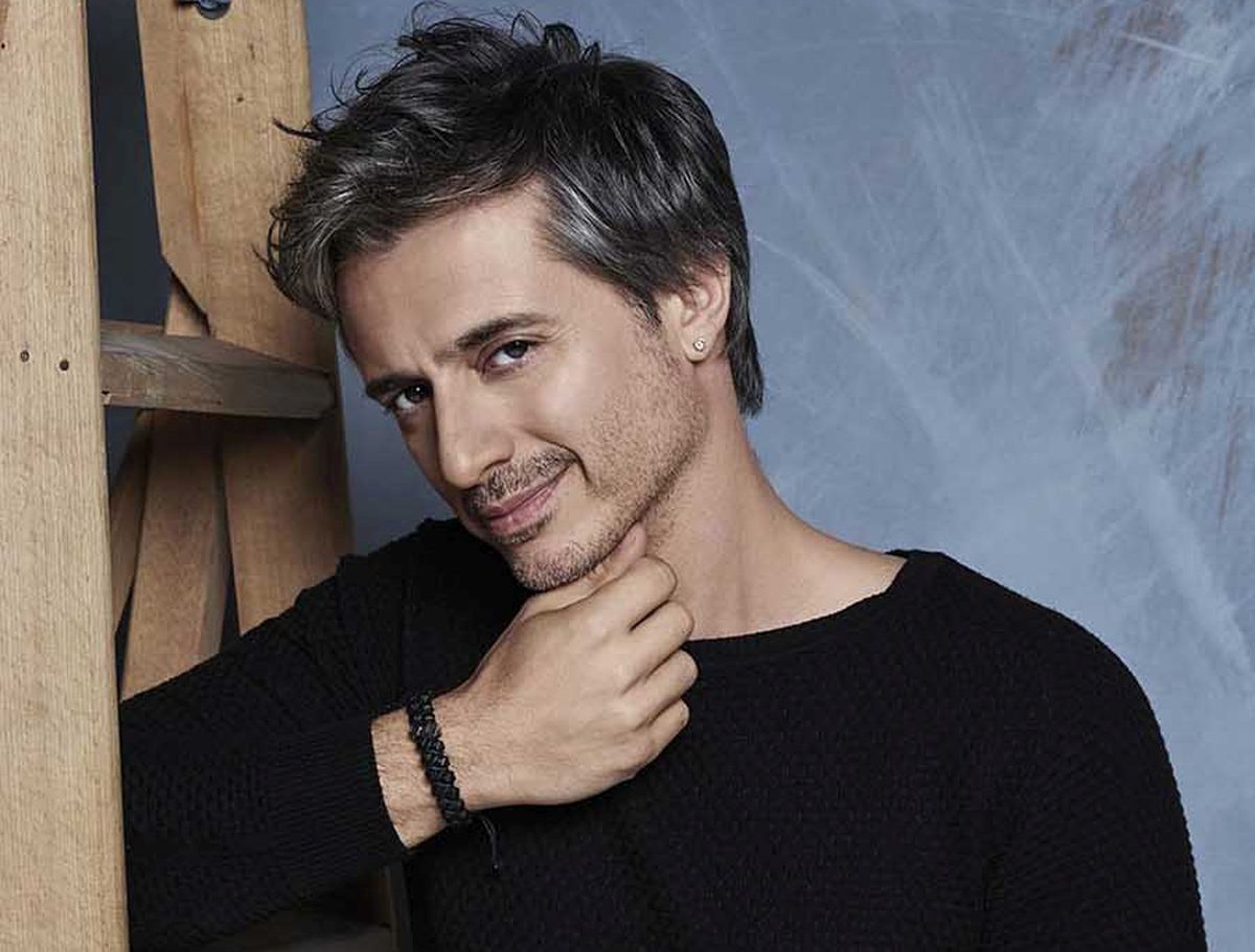 Onur Mete: 'Her Yer Zorlama Şarkılarla Doldu'