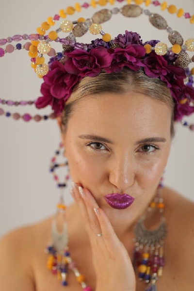 Ezgi Ayçe'nin Ateş Böceği