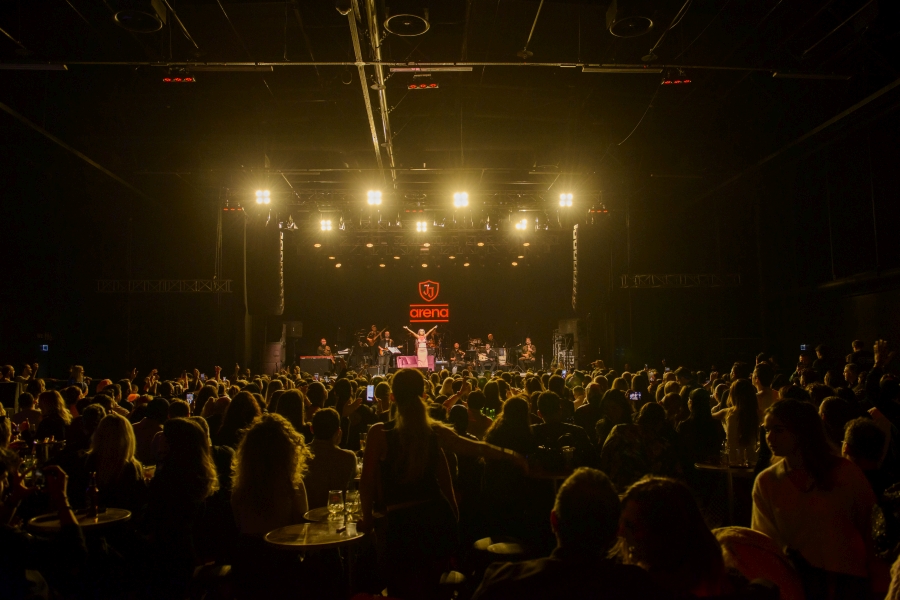 Jolly Joker Yıldız Tilbe Konserinde Neden Kapıları Kapattı?