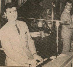 FERDİ ÖZBEĞEN ,Romantik Piyanist