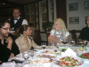 Kıbrıs 'ın Eurovision temsilcisi T.R.T.'ye kırgın ayrıldı