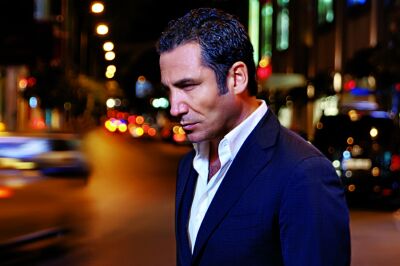FERHAT GÖÇER–Seni Sevmeye Aşığım (EmreMüzik–2011) FERHAT GÖÇER–Seni Sevmeye Aşığım (EmreMüzik–2011)