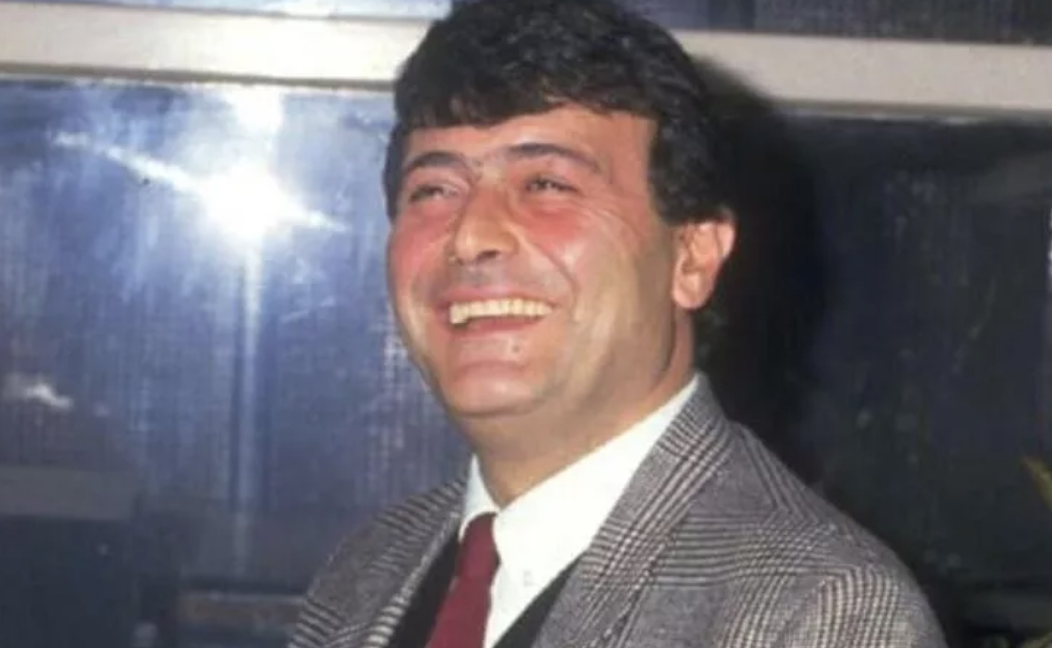 Edebi Dostluk ve Ebedi Düşmanlık Olmaz 