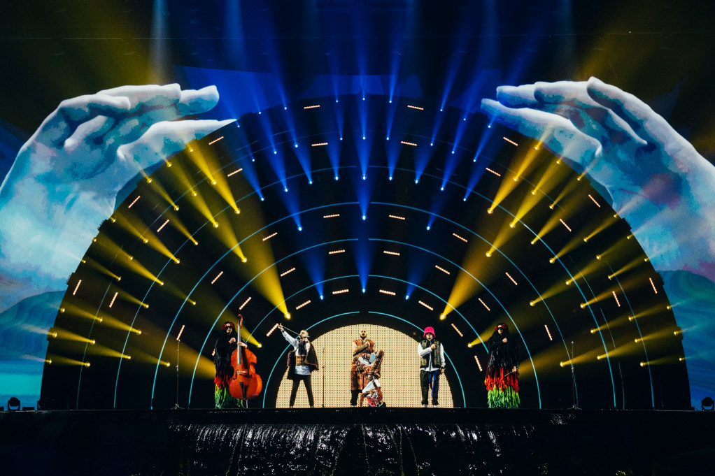 Eurovision'da 1. Olan Ukrayna'lı Grup Ödülünü Neden Sattı?