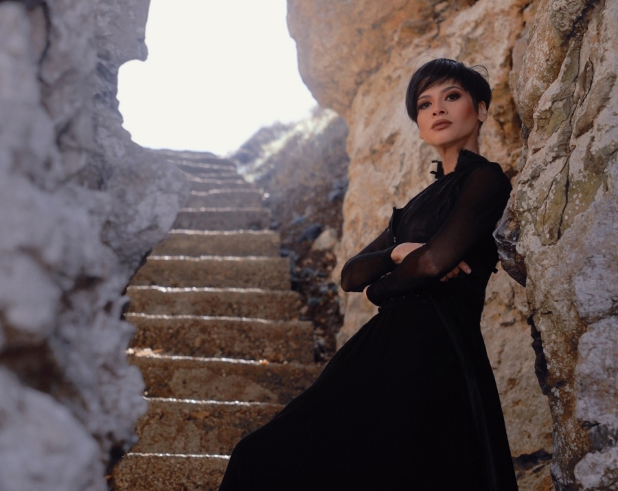 Aydilge ile AY'a Yolculuk Başlıyor Aydilge ile AY'a Yolculuk Başlıyor