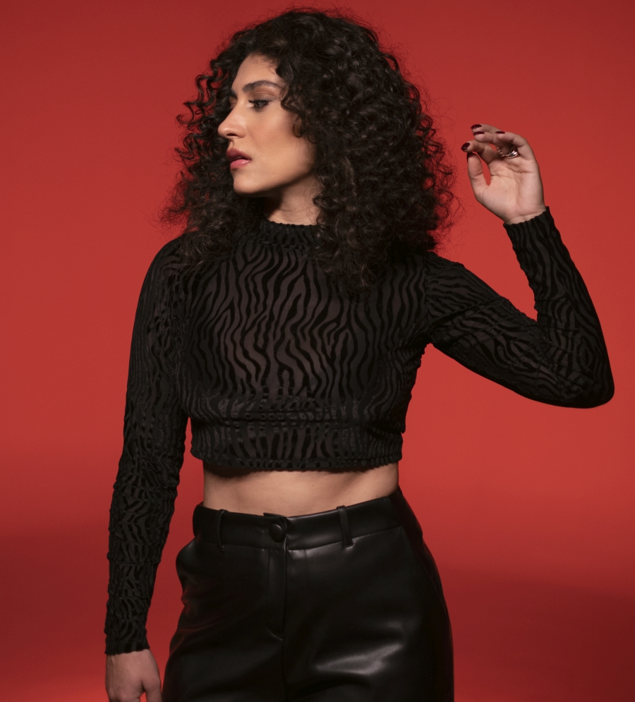 Elif Sanchez Kırmızı Buğday Şarkısını Yayınladı Elif Sanchez Kırmızı Buğday Şarkısını Yayınladı