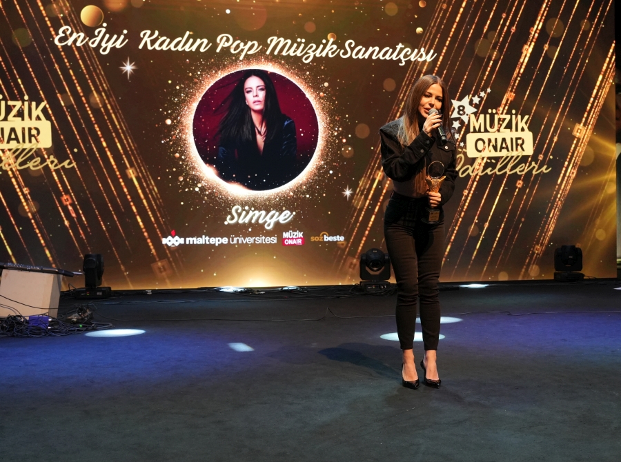 8. Müzikonair Ödüllerini Kimler Aldı?