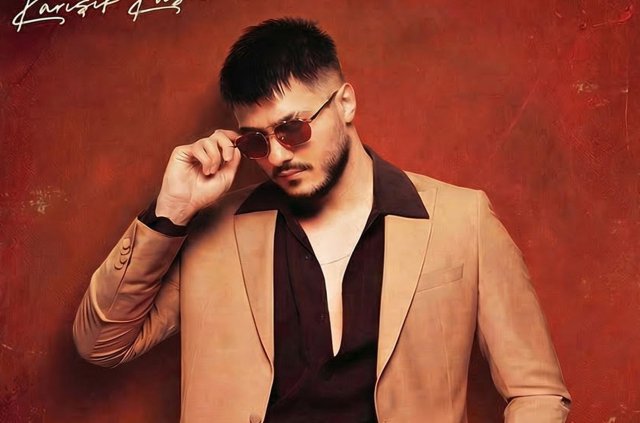 Semicenk 'Üzülmedim Ki' Diyor