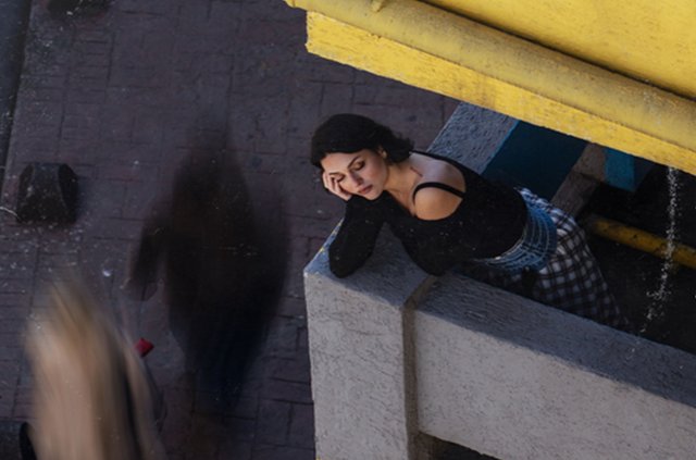 Sena Şahin'den Yeni Tekli: 'Beyoğlu'