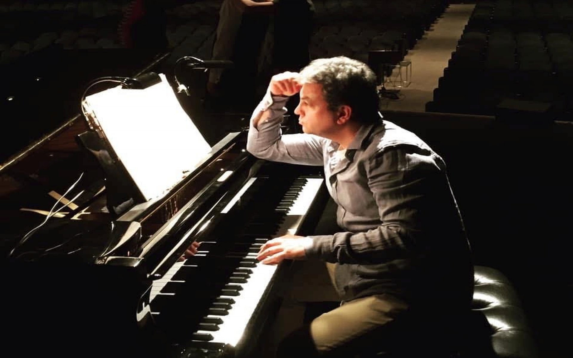 Kubilay Kan'ın Eserleri Çaykovski'nin Doğduğu Şehir Taganrog'da